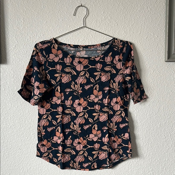 LOFT Floral Blue Short Sorta Half Sleeve Fitted Super Soft Tee - Picture 1 of 14